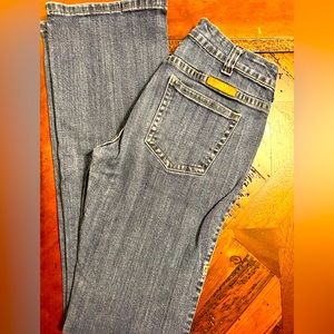 EUC women’s Cowgirl Tuff jeans size 28x35